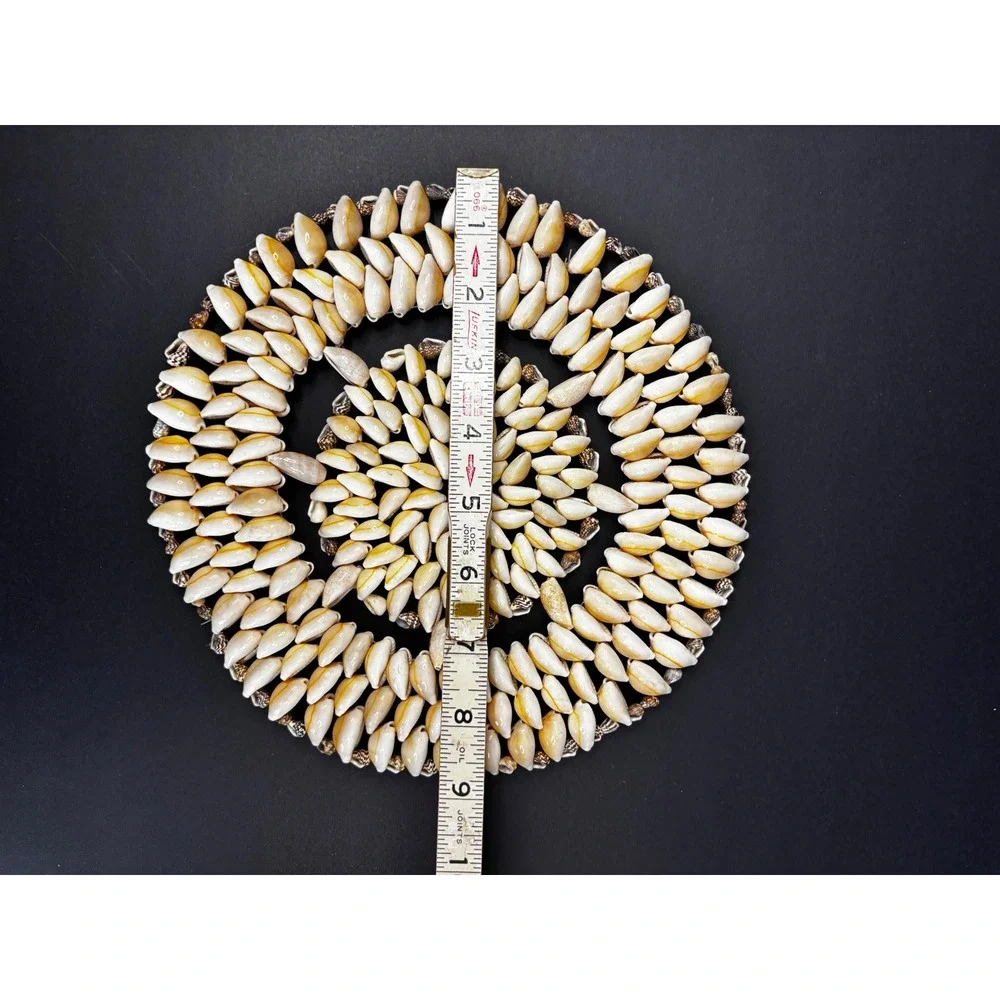 Set of 2 Vintage Cowrie Shell Round Placemats Trivets Coastal Boho Decor 8.5